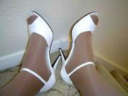 11 pairs/ Fine Heels